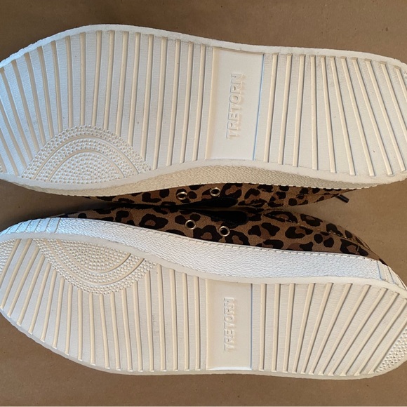 Tretorn Nylite Sneakers- Leopard Print, Size 10 - Picture 6 of 7